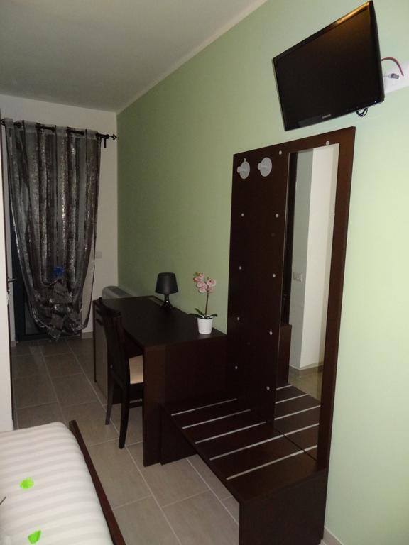 Affittacamere Rooms Di Matteo San Paolo di Iesi Exterior foto